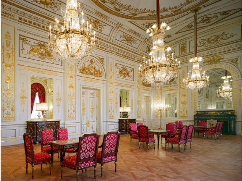 迎賓館和風別館のガイド付き見学&ザ・ペニンシュラホテル東京にてランチコース料理付